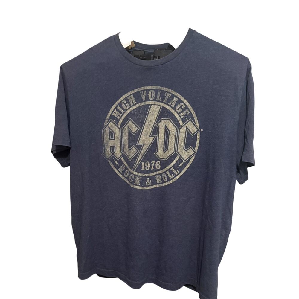 AC/DC HIGH VOLTAGE T SHIRT MENS XL Rock & Roll 1976